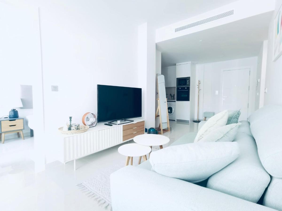 Luxury Apartment ตอร์เรเวียคา ภายนอก รูปภาพ